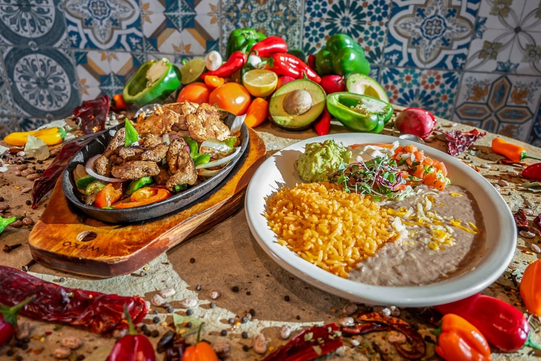Planning Lunch for the Office? Build the Table Around a Fajitas Tray
